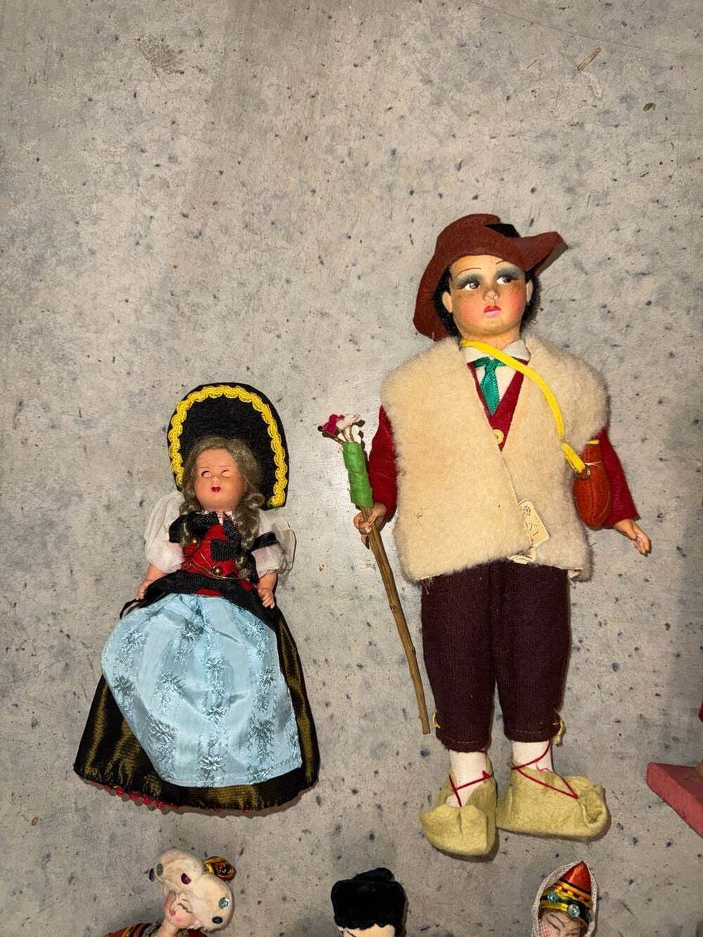 Vintage Lot of 9 International Folk Art Souvenir Dolls Including Italian and Eas - Picture 3 of 6